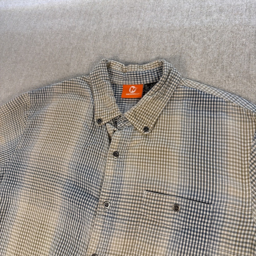 Merrell Shirt Men's Size XL/TG Long Sleeve Plaid Button Down Multi Color Casual